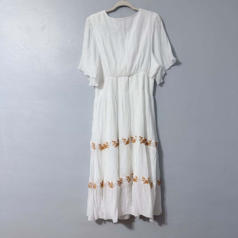 J Gee Embroidered Dress Size 2X White V-Neck Short Sleeve Maxi Boho, Cottagecore - Picture 2 of 8